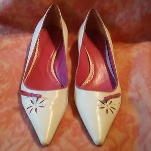 BCBG Paris 9M Leather Kitten Heel Pumps